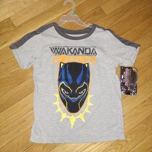 NEW Black Panther Wakanda shirt Size 4
